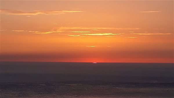 come to experience some unforgettable sunsets at Llwyn Beuno - llynholidays.wales
